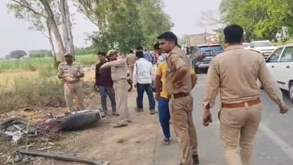 Muzaffarnagar: After hitting the bike, the car overturned several times, hit a tree, three died
