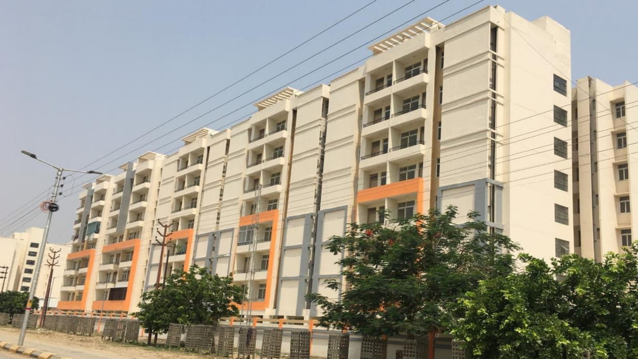 Buyers of flats are not being found, Prayagraj Development Authority has reduced the price by 2 to 15 lakhs