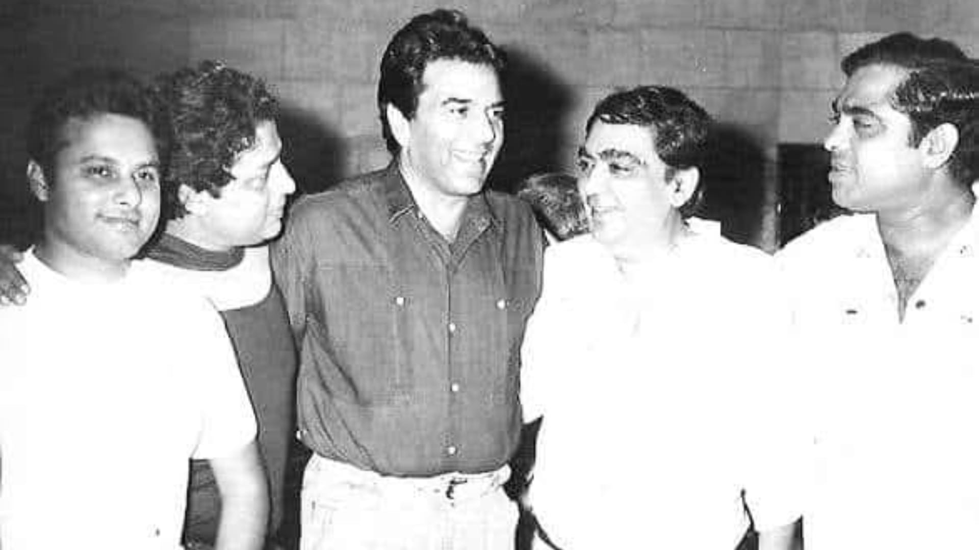 Prakash Mehra Death anniversary directed films for amitabh bachchan Hera Pheri Lawaaris Namak Halaal Sharaabi