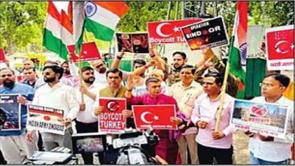 Turkiye-Azerbaijan Boycott: Uttar Pradesh gave a blow of Rs 1600 crore
