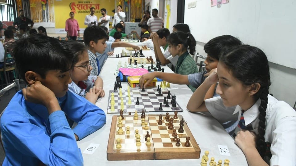 Amar Ujala Chess Competition: finals of junior category, brainy horses ran lot, elders surprised to see skill