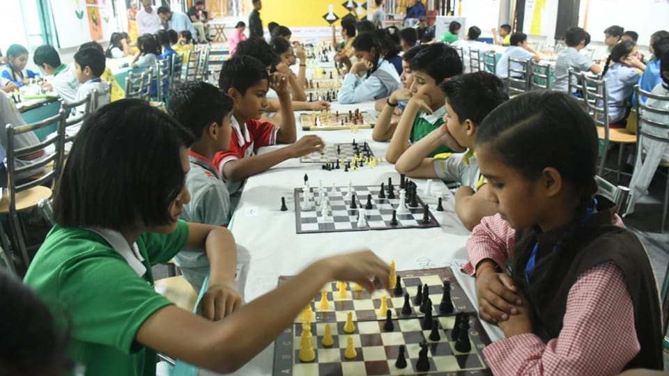 Amar Ujala Chess Competition: finals of junior category, brainy horses ran lot, elders surprised to see skill