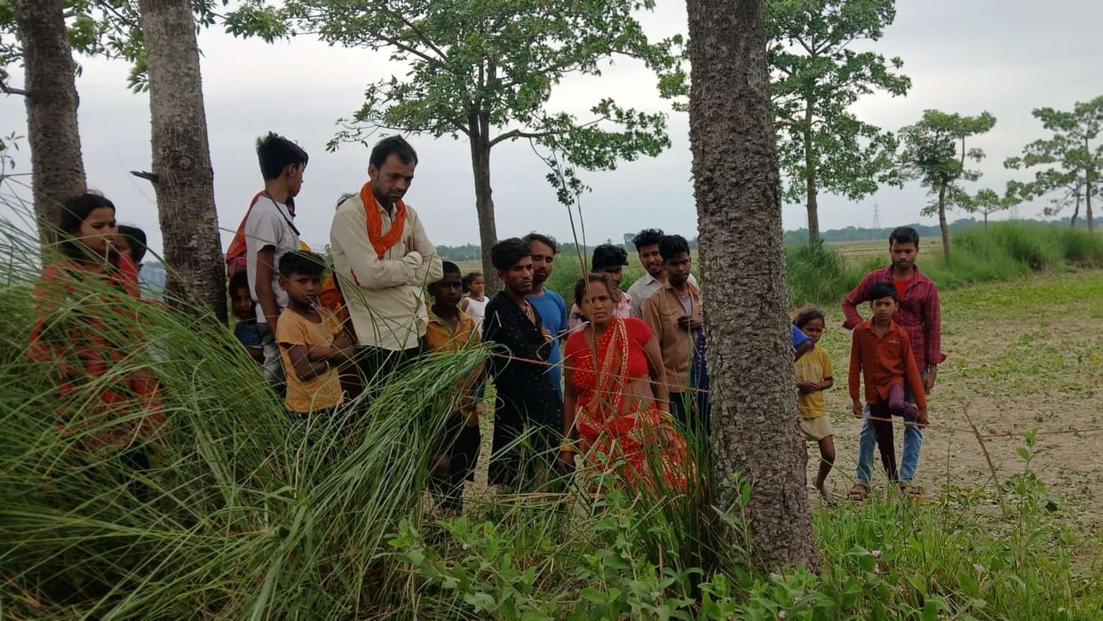 Body of a youth found hanging from a Simar tree: Murder or suicide? Police busy solving the mystery