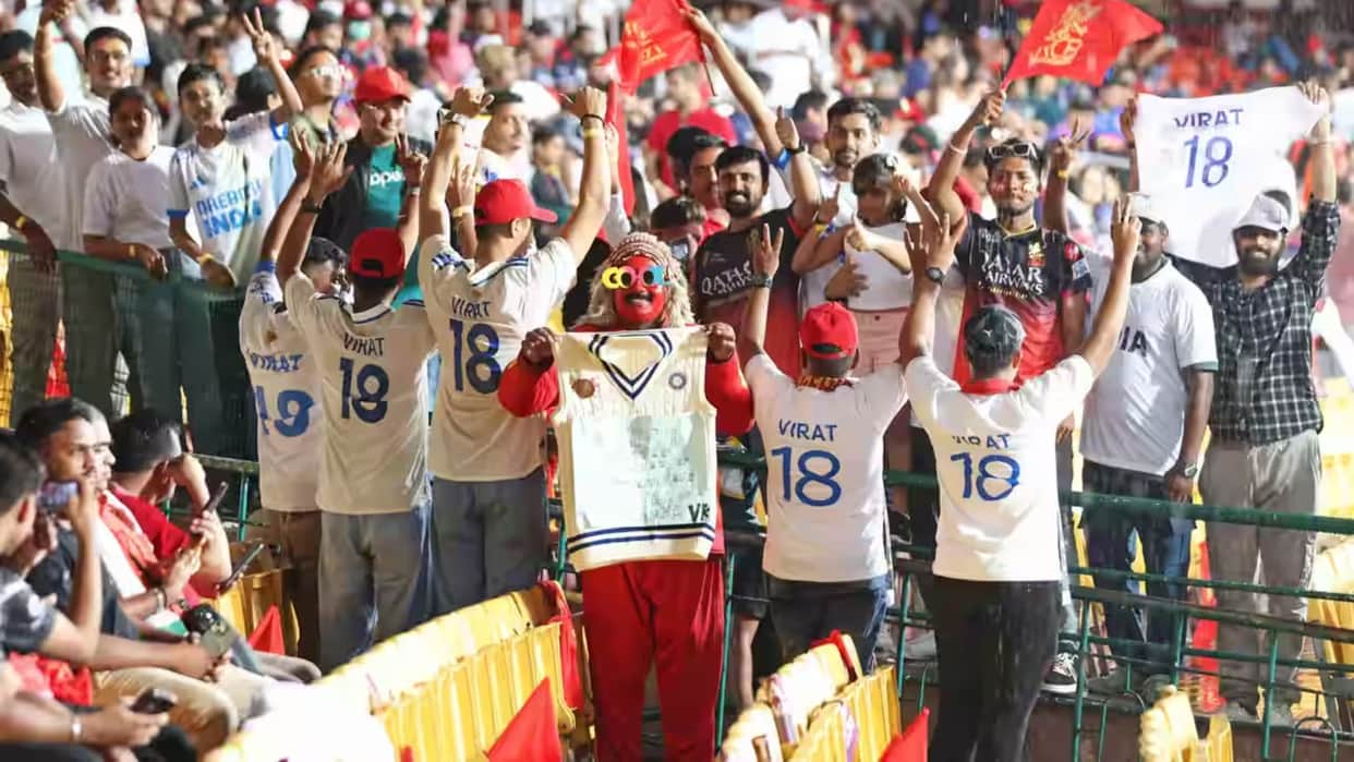 RCB fans wore Virat Kohli Test jersey to honour his retirement from Test cricket during IPL match against KKR