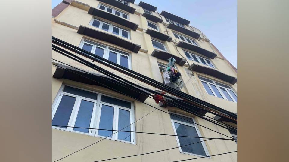 Former SP councillor stealing electricity in apartment in Lucknow used to collect money himself