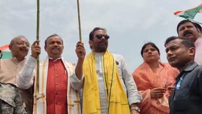 रामपुर में मुख्तार अब्बास नकवी
