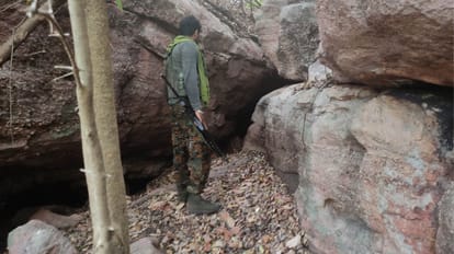 Naxalites laying gunpowder to escape from security forces, CRPF found solution to improvised explosive device