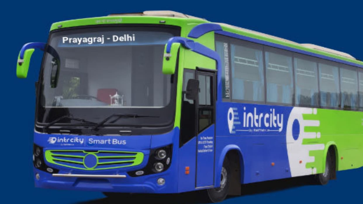 GST arrests smuggling of banned polythene from sleeper bus