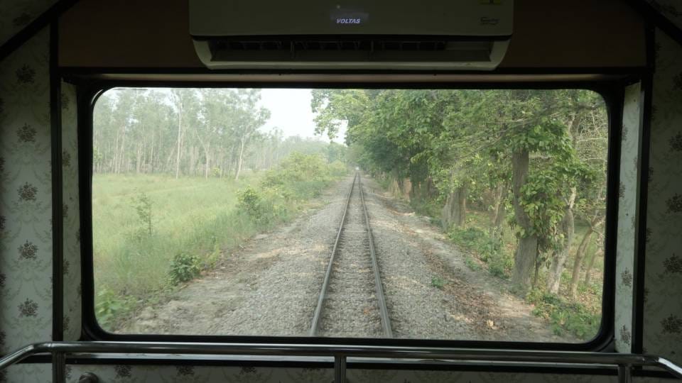 Vistadome train service started in UP you can enjoy jungle safari from Katarniaghat to Dudhwa Tiger Reserve