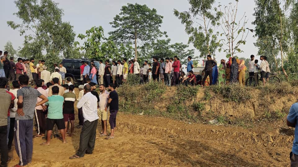 Woman murdered by slitting her throat in Bareilly see photos