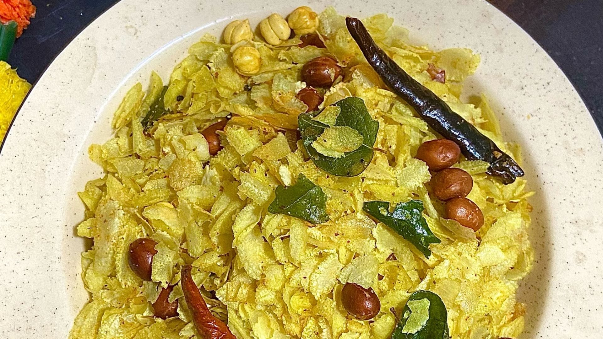 Easy Bihar Style Chura Namkeen Recipe that lasts for days Chura namkeen kaise banayein jaane aasan vidhi