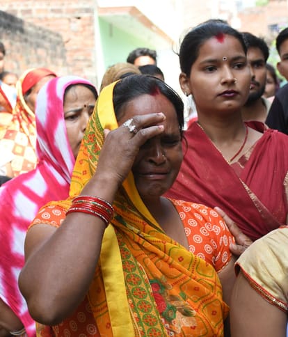 Daughter murdered her mother: plotted like a film story, told a story of drinking water and taking some cool a