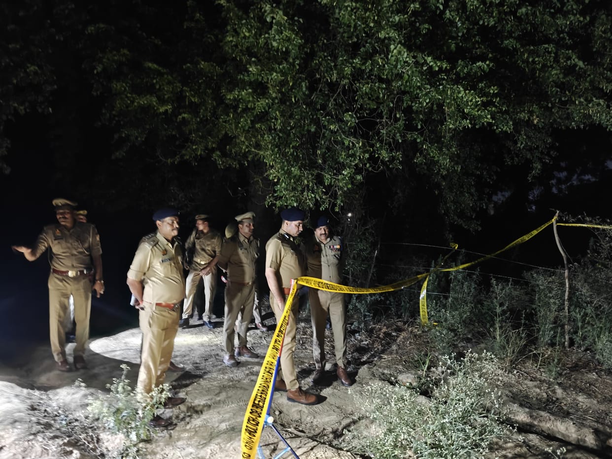 Hardcore miscreant died in police encounter of kaushambi gun shot of sho and inspector