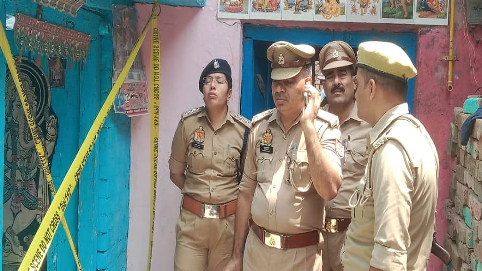 Woman dies under suspicious circumstances in shahjahanpur husband packs wife body in suitcase