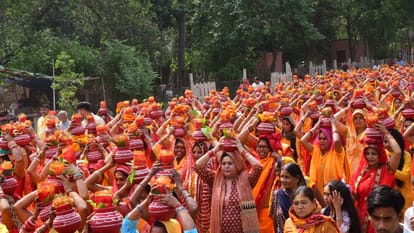 Kalash Shobha Yatra in Maloya Chandigarh see photos