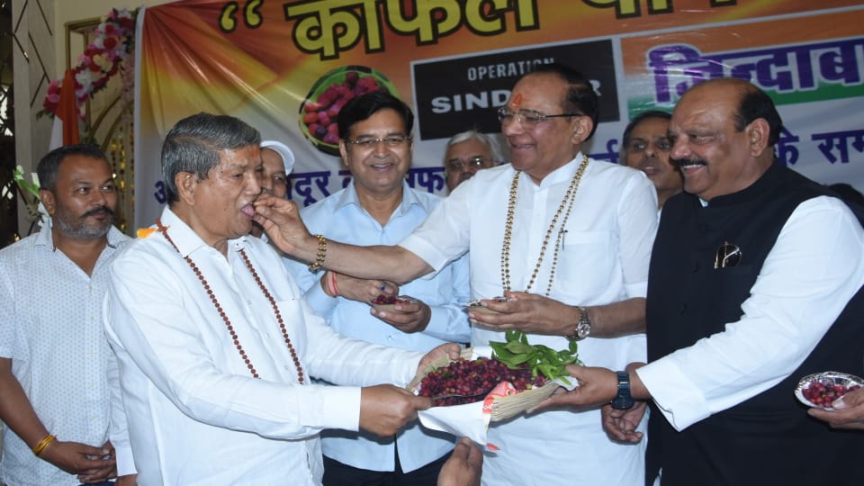 Uttarakhand Former CM Harish Rawat gave Kafal Party and Praise Indian army for Operation Sindoor