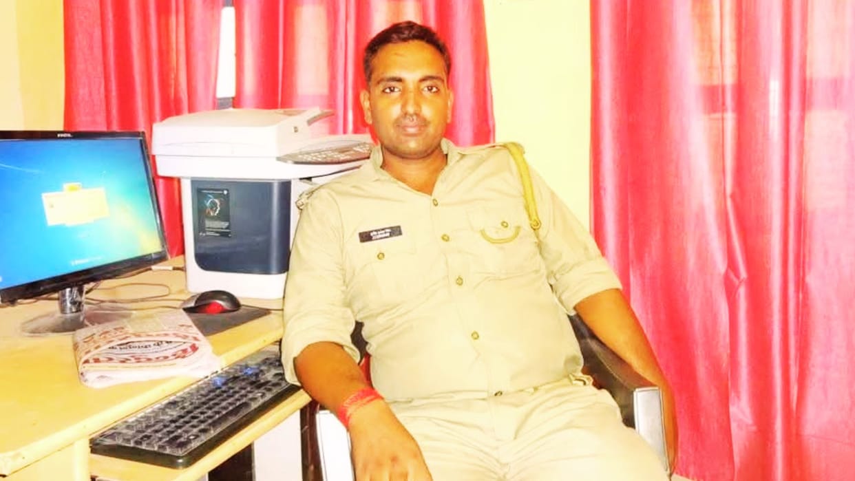 UP Crime Cow smugglers create havoc during SOG operation constable died martyred