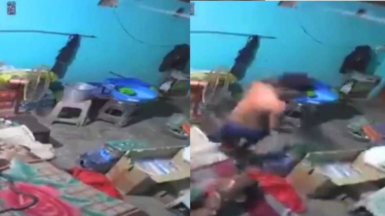 Baghpat Viral Video Snake Bites Man During Sleeping Up News in Hindi