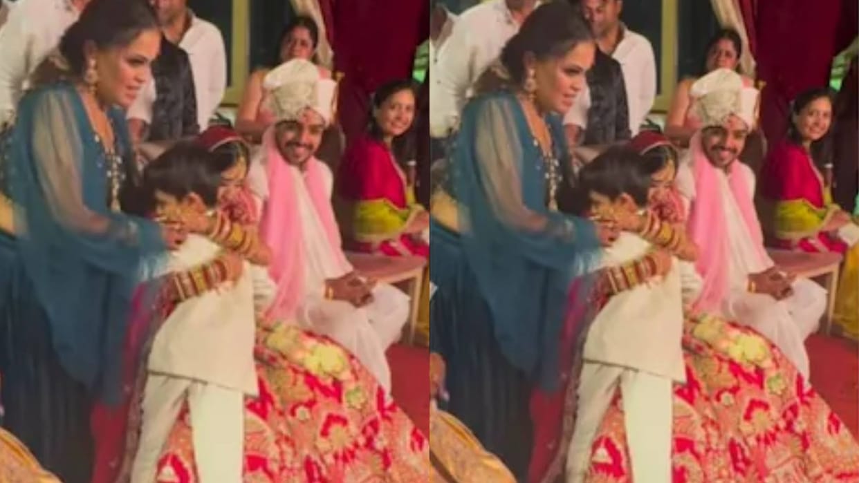 aunt wedding nephew said I will come to pick you up on a bicycle bride burst into tears Video goes viral