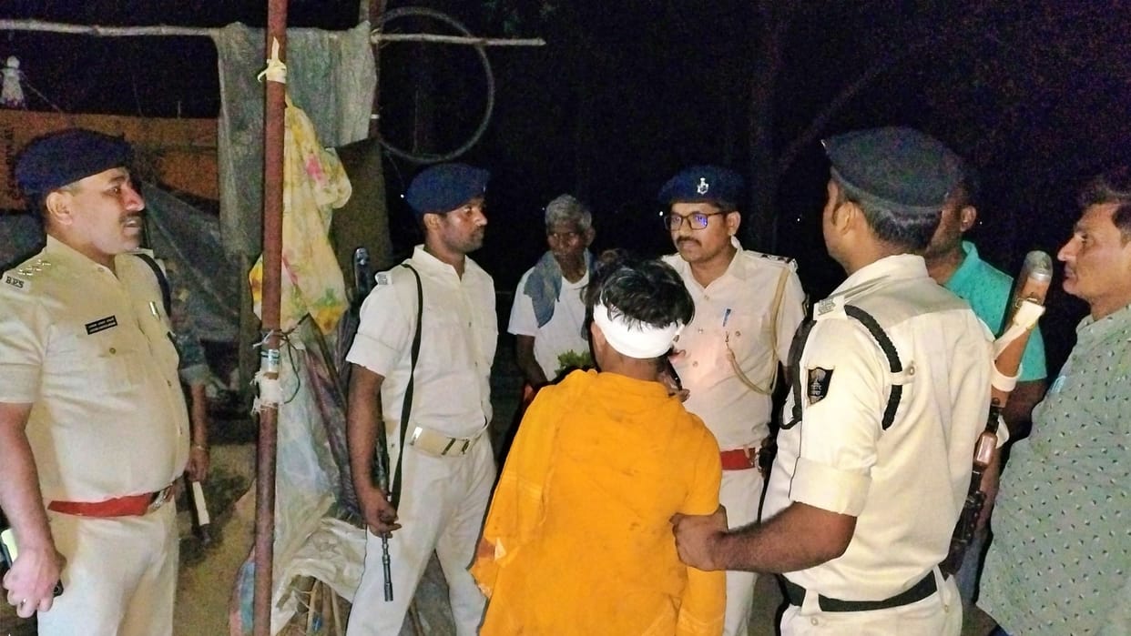 Buxar: Wife killed with weight after seeing her in objectionable condition with lover accused husband arrested