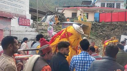 Second Kedar Lord Madmaheshwar Doli left for his abode from Panchkedar Gaddi Sthal Omkareshwar temple