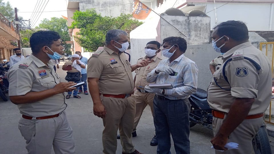 Sensation due to finding dead body of elderly couple in residential area in Raigarh