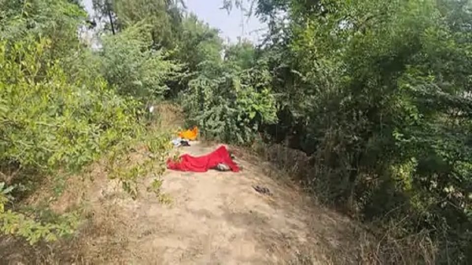 2 dead bodies found Murder in Dhaunari village