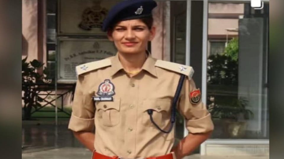 Meerut: Golden girl Parul wore khaki, said something like this as soon as she became Deputy SP
