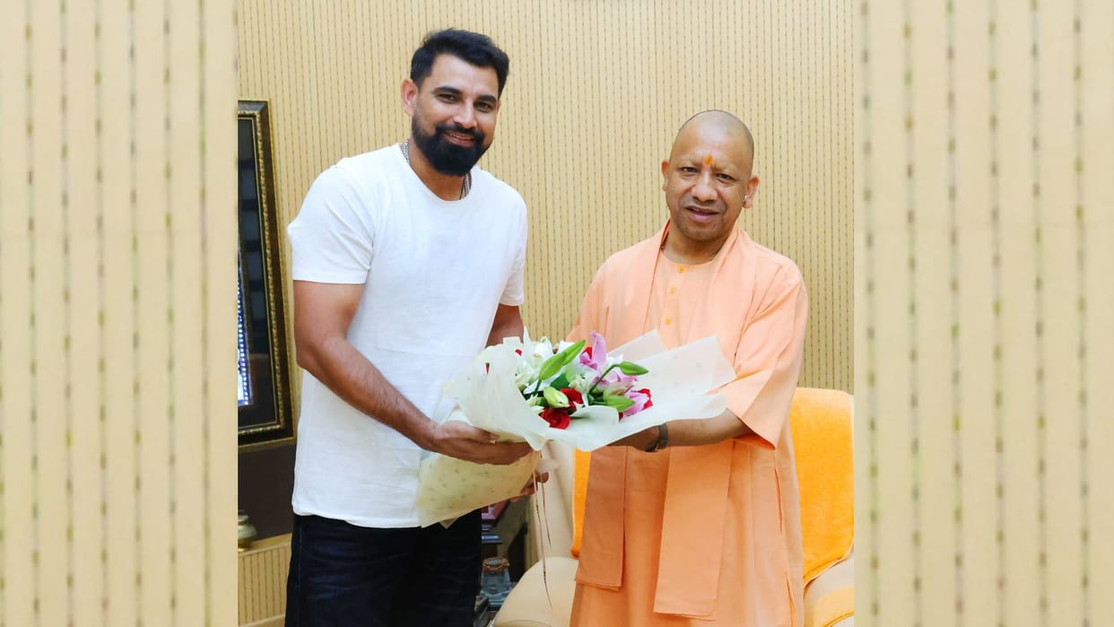 Cricketer Mohammed Shami meets to CM Yogi Adityanath.