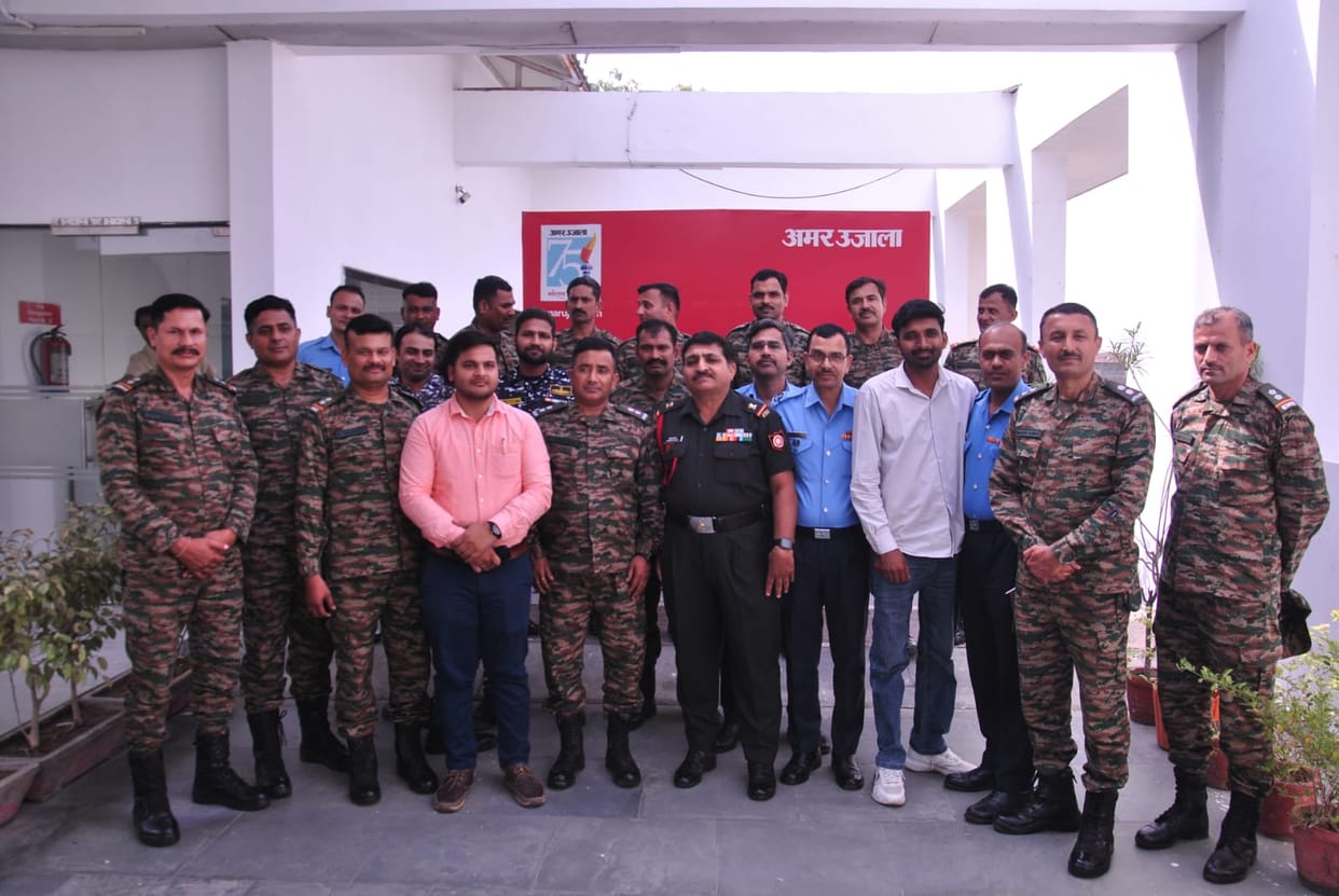 Army, Navy & Airforce Trainees Visit Amar Ujala Office for Digital Media Industrial Tour