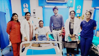 South Africa patient Successful surgery in Ambedkar Hospital Raipur: patient was suffering from stone problem