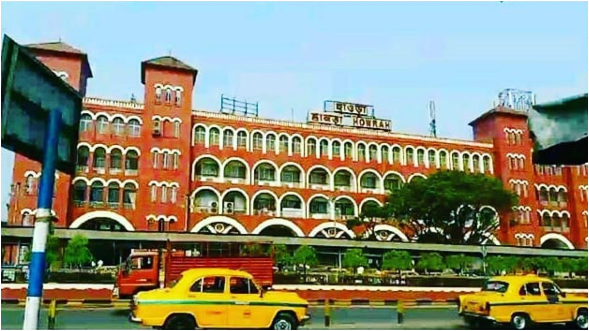 most luxurious railway station in india Look Like A Palace