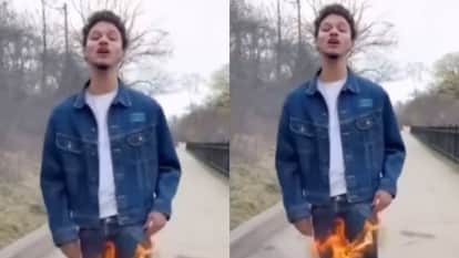 जींस में आग लगाकर वीडियो बना रहा था लड़का