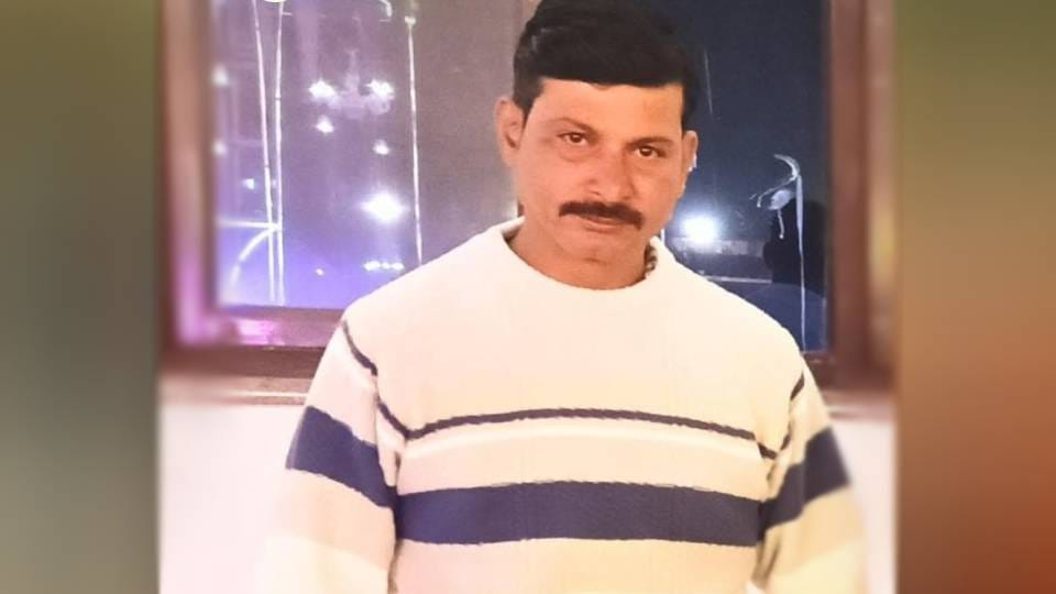 youth was killed by hitting him with brick In Ayodhya police is investigating