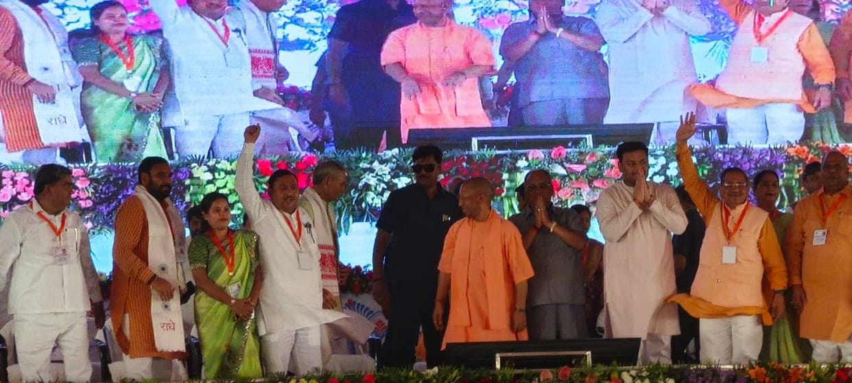 CM Yogi reached Kasganj gave the gift of development works