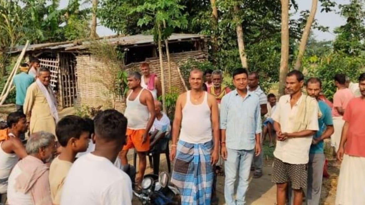 bihar news big theft in two houses in one night 20 lakh rupees stolen