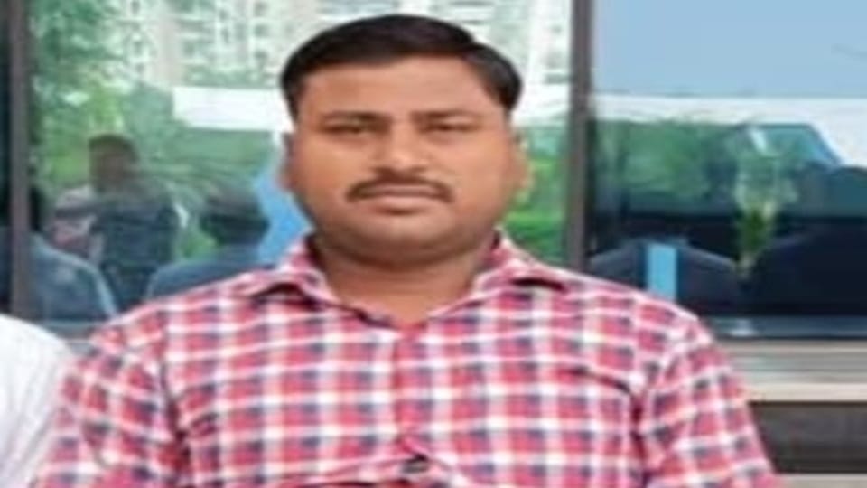 Farmer dies after being hit by an unknown vehicle