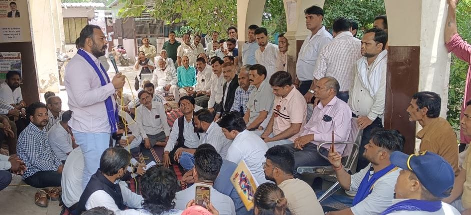 Registry office is locked no deeds have been done for 17 days hearing of revenue cases is also stalled