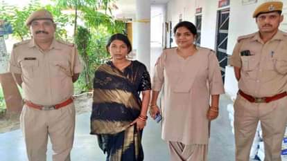 पुलिस की गिरफ्त में आरोपी अनुराधा पासवान।