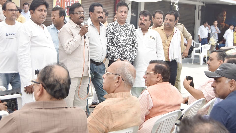 Central Market: BJP members said that they have talked to CM, we are with them, Atul Pradhan said this