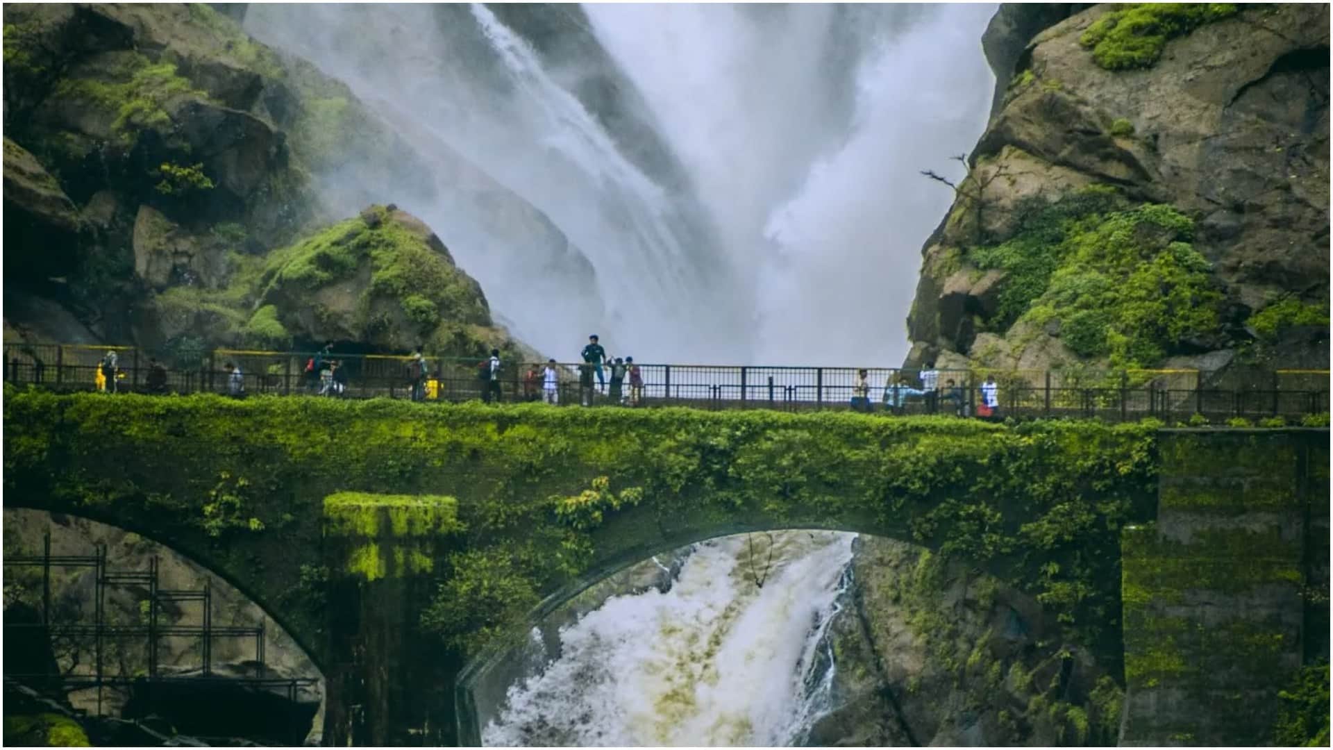 unsafe places for children in monsoon season in hindi disprj