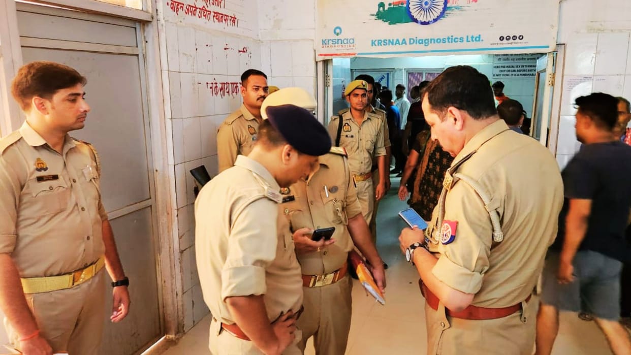 Criminals shot businessman in Ballia pointed gun panic among traders