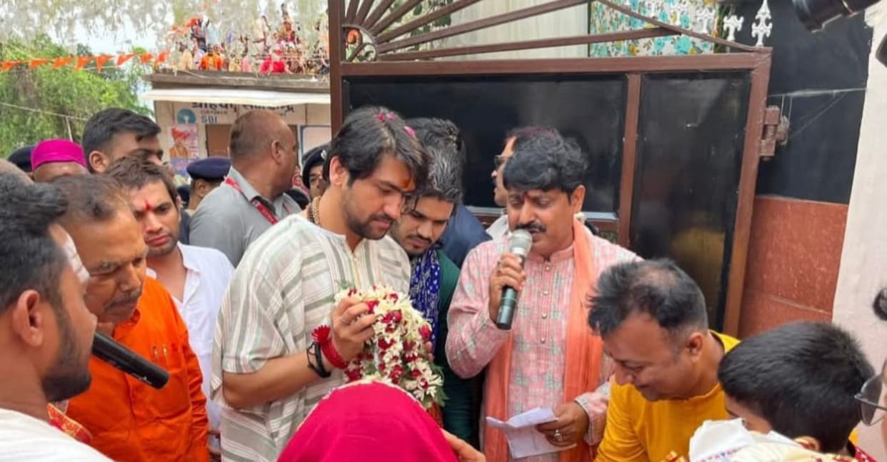 Baba Bageshwar: Pandit Dhirendra Shastri reached Madhubani in Bihar, crowd of people gathered: Bihar Police
