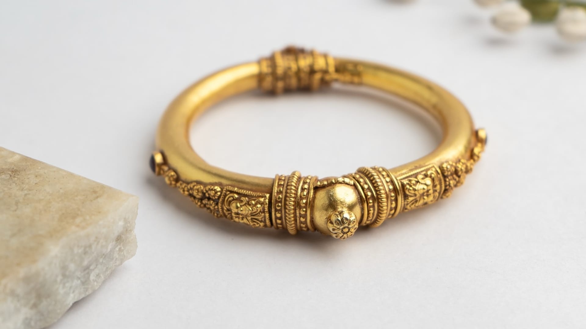 latest design of Gold Kada for baby boy image disprj
