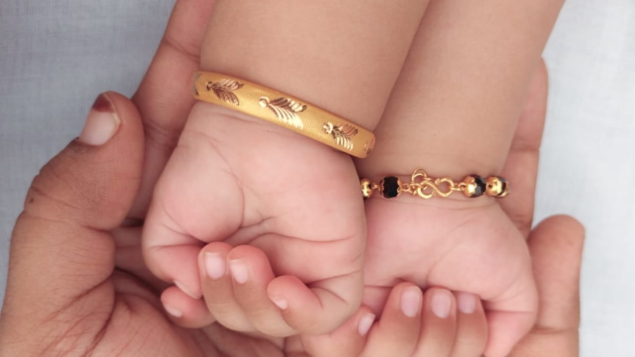 latest design of Gold Kada for baby boy image disprj