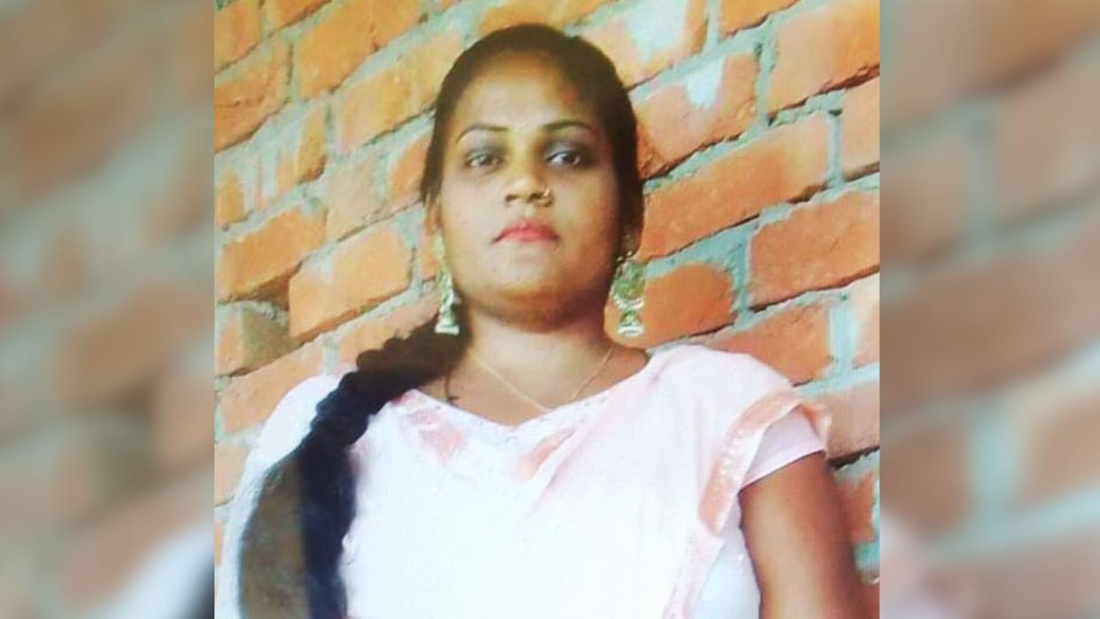 Road accident in Varanasi Woman dies Truck driver ran away after crushing nephew injured