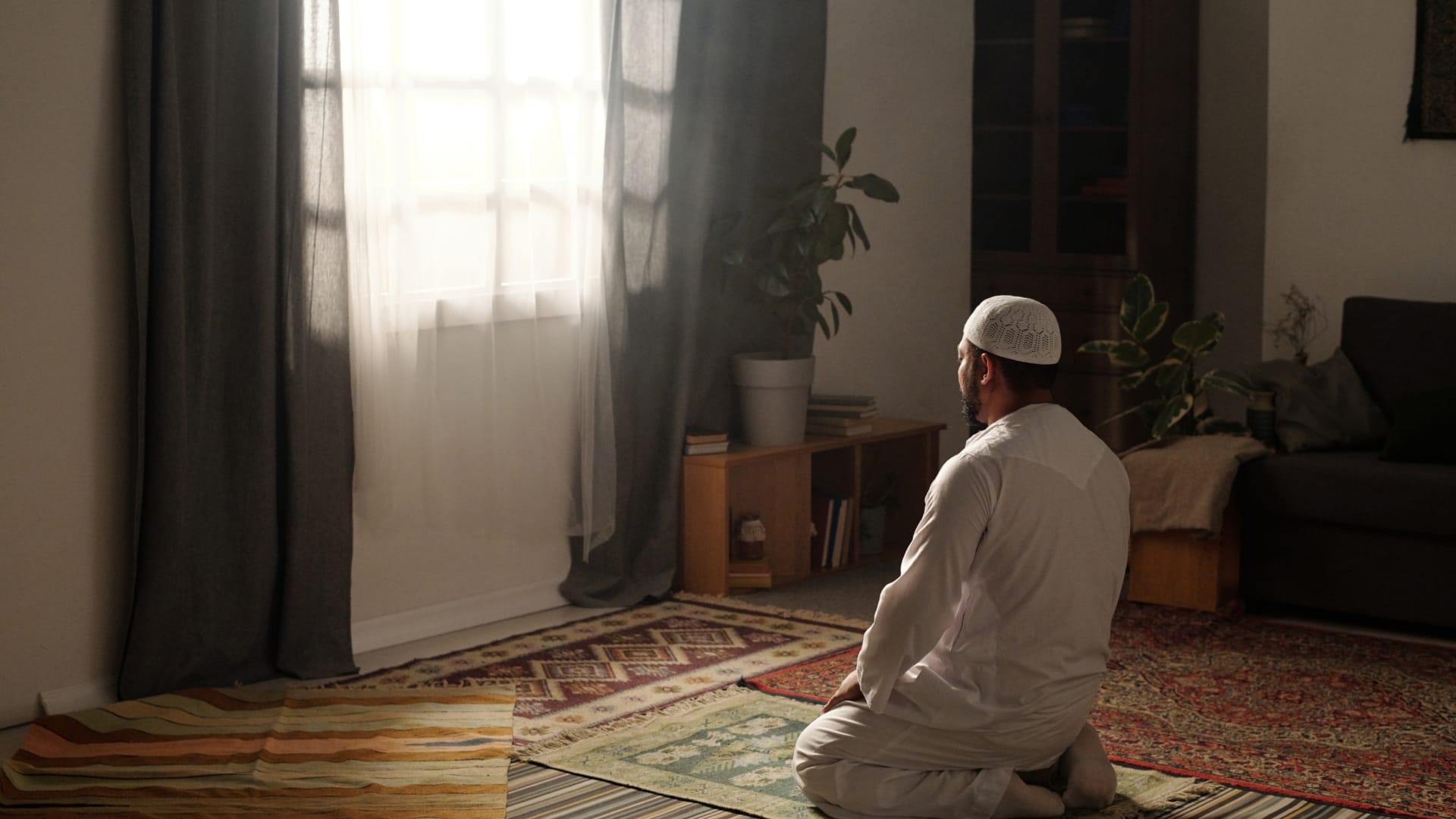 the Namaz is derived from Sanskrit word know namaz word origin in hindi