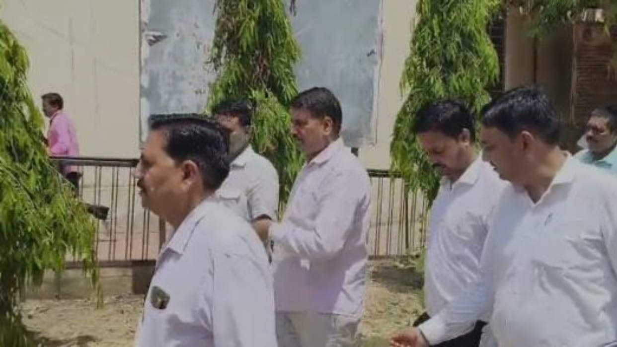 Rajasthan News: MLA Kanwarlal Meena surrenders in court, Congress accuses speaker of bias