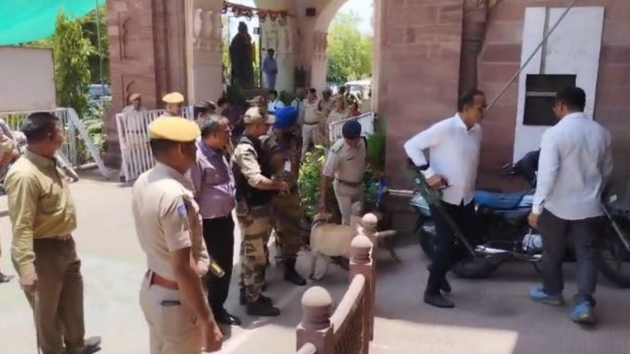 Jodhpur News: Bomb Threat at Collector’s Office Sparks Panic, Threat Email Sent to 6 Districts Since Yesterday