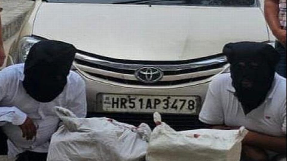 Two smugglers carrying a consignment of ganja from Odisha arrested in rudrapur
